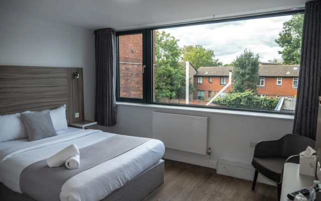 Sky Nights Hotel London Heathrow