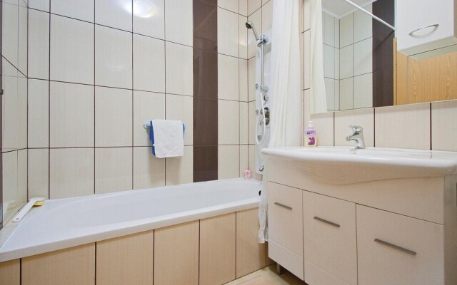 Nice Home in Valtursko Polje With Wifi and 2 Bedrooms