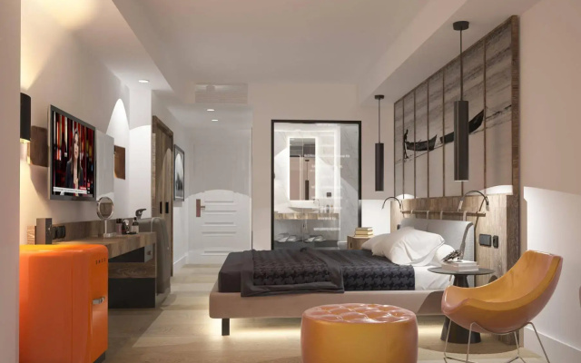 Maia Luxury Beach Hotel & Spa