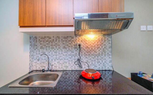 Homey And Relaxing Studio Grand Dhika City Apartment