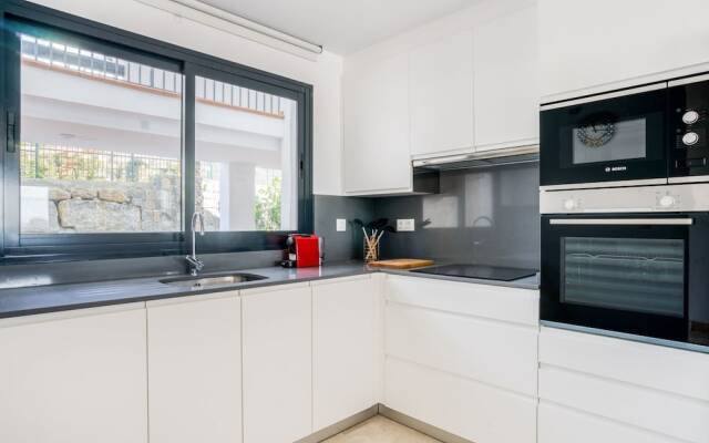 Suave Apartment in Casares Costa With Swimming Pool