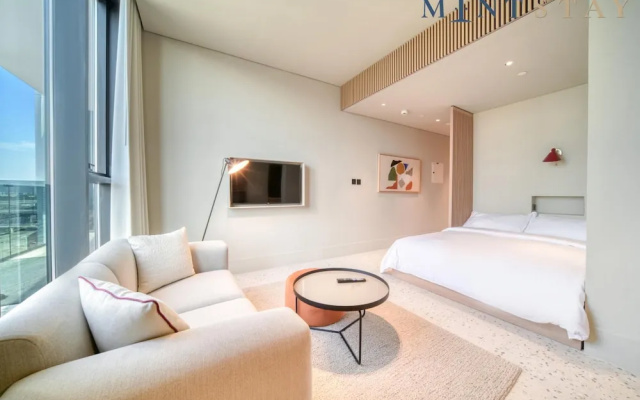 Chic Studio w Panoramic Burj Khalifa Views - Apartment in ดูไบ - Photo 2