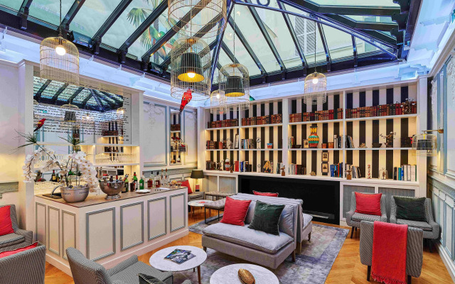 Hôtel Bradford Elysées – Astotel