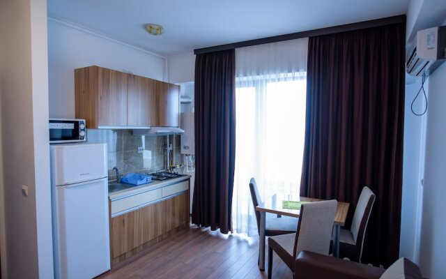 Summerland Apartment