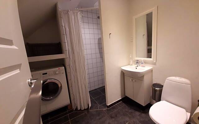 LatterLy Rooms