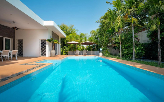 The Friendship Villa by Amatak