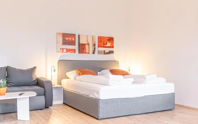 attractive 2BR Apt. Near AKH- Ideal for Longstays