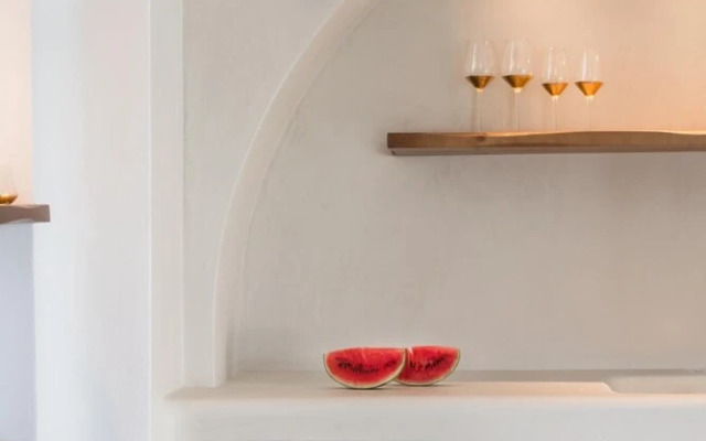 One Bedroom Panoramic - White Co