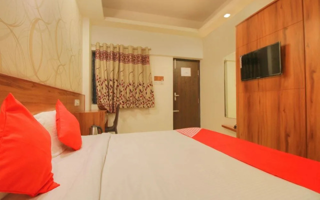 Comforts Inn by OYO Rooms