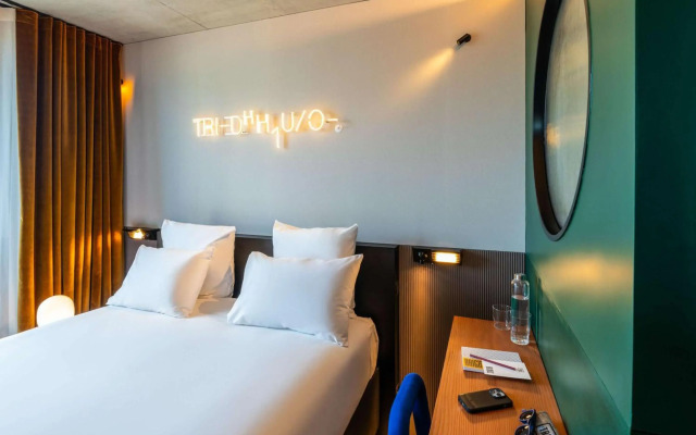 Tribe Paris Clichy