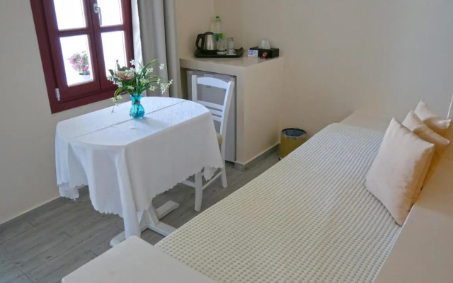 Nautilus Dome Suites & Apartments
