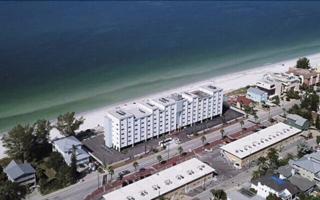 Sunset Chateau Beach Front Star5Vaca