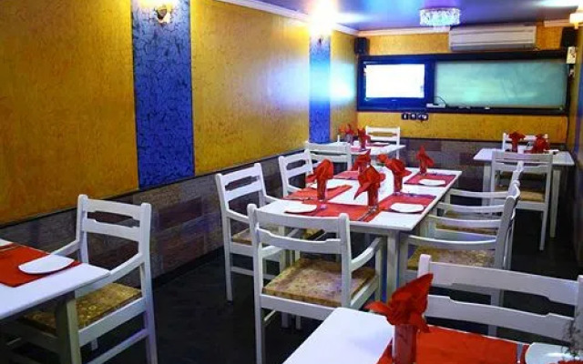 Om Shiv Hotel by Oyo Rooms