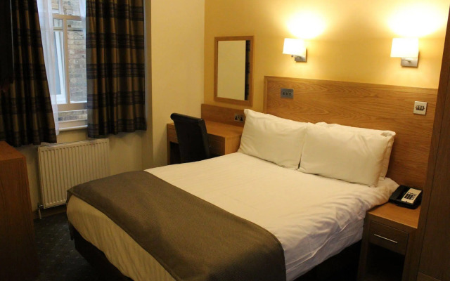 Regency Hotel Parkside