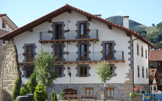 Hostal Lopenea