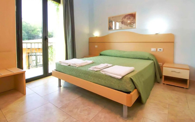 Cala Greca Beach Resort