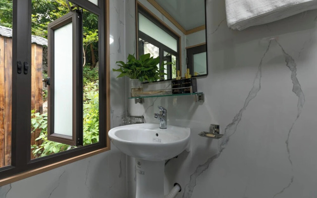 Hoang Minh Mountainside Villa