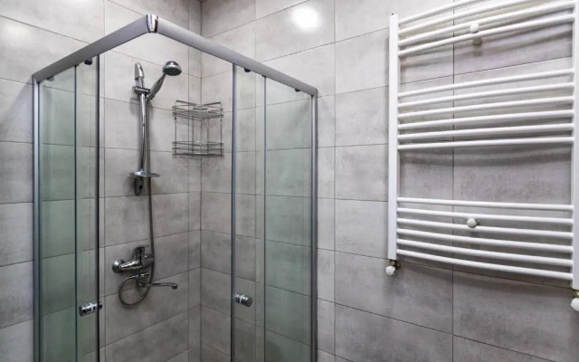 Newly Built Apt. With 1 Bedroom Central Location