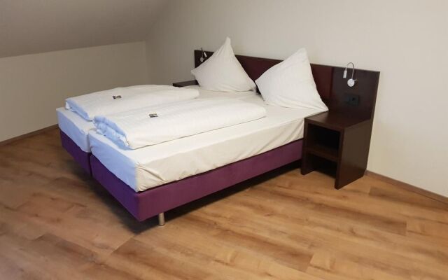 Ates Hotel Lampertheim by Aurum