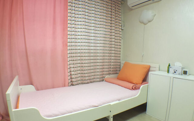 C.U. BNB Guest House - Hostel