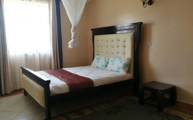 Reyna Hotel Machakos