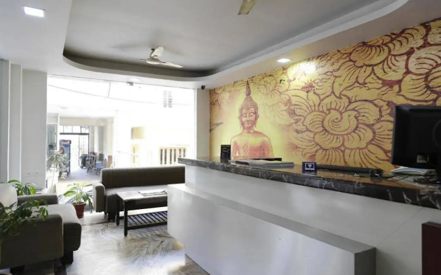 OYO Premium Jaipur Junction
