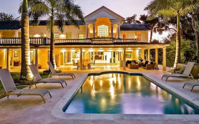 Villa Amberley House & Cottage