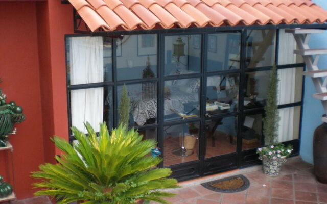 Casa Cinco Patios