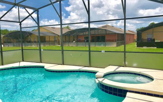 Four Bedroom Pool Home - 150 EP - Vusa