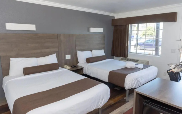 Value Inn Bellflower