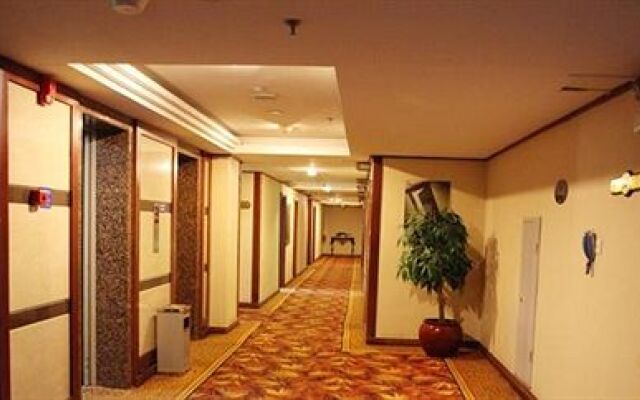 Yicheng Business Hotel - Dalian