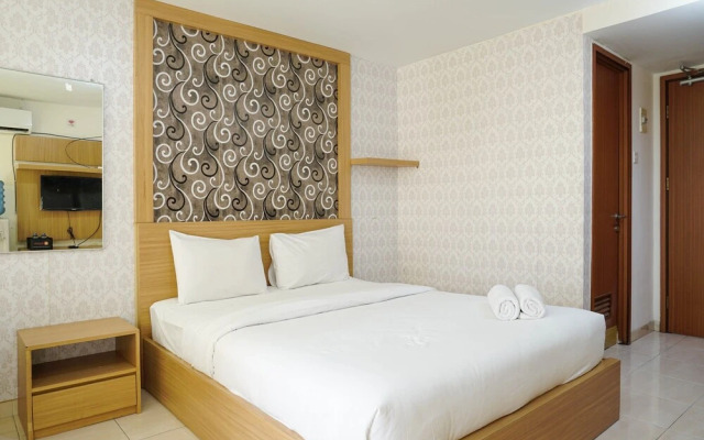 Cozy and Comfy Studio Margonda Residence 3 Apartment