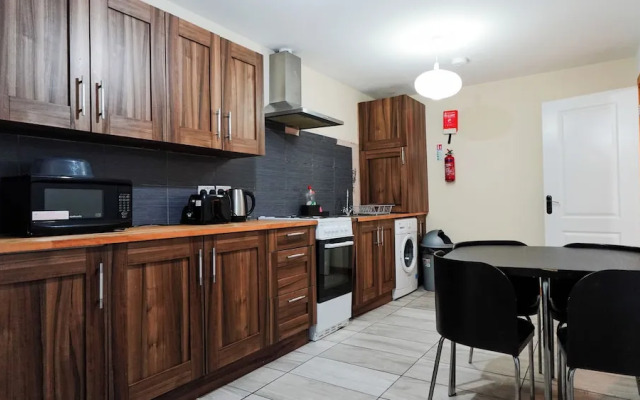 Royal Living Apartment