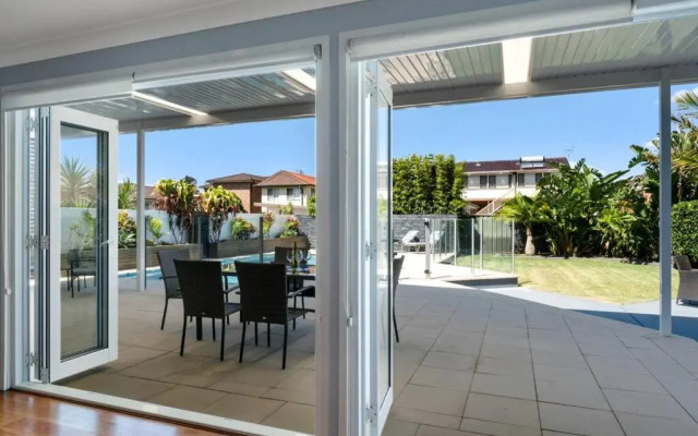 Sea Spray- Private Pool, Beach, Table Tennis