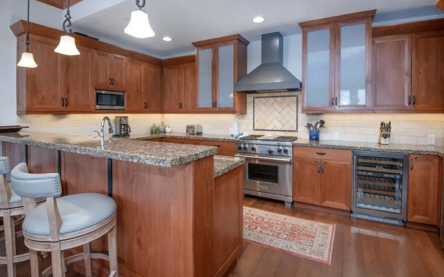 Hummingbird Lodge