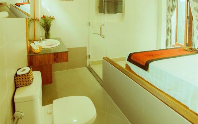 Riverside Plum Garden Homestay