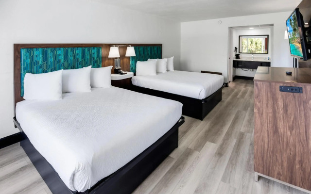 Blu Atlantic Oceanfront Hotel & Suites