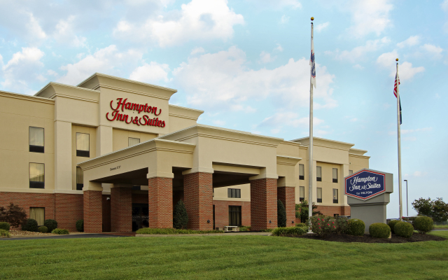 Hampton Inn & Suites Madisonville