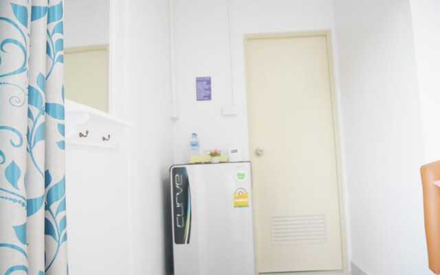 Nawee Guesthouse Sairee - Hostel