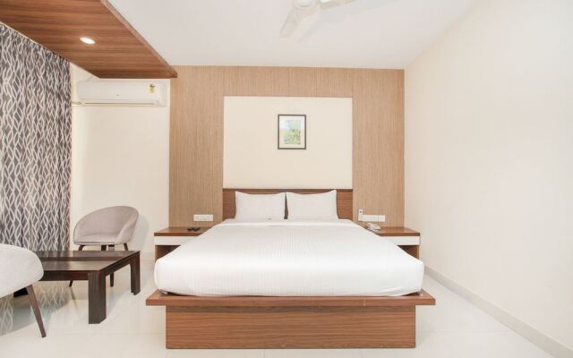 OYO 11308 Benhur Pride Hotel
