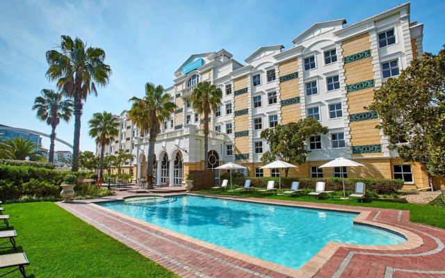 StayEasy Century City