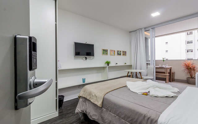 Housi Gomes De Carvalho