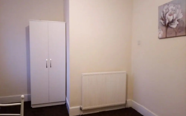 KCS Apartment - 3 Bedroom Flat Birmingham