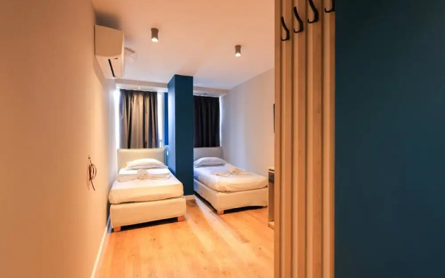 Grandstay Studios 107