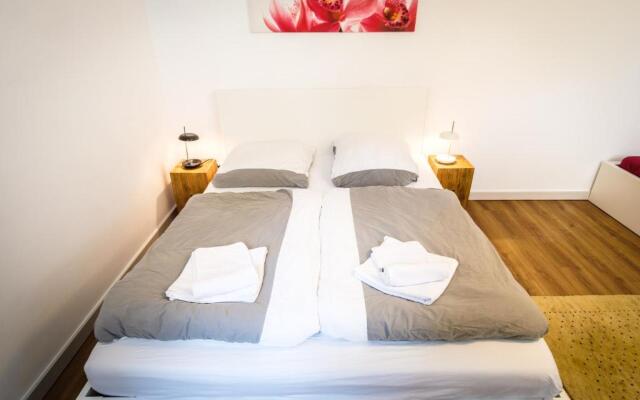 Wunderschöne Wohnung in sanierter Villa! incl WIFI