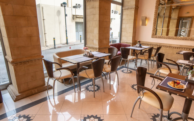 Anita Hotel