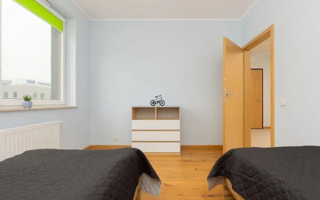 Green Surroundings 2 Bedrooms by Renters
