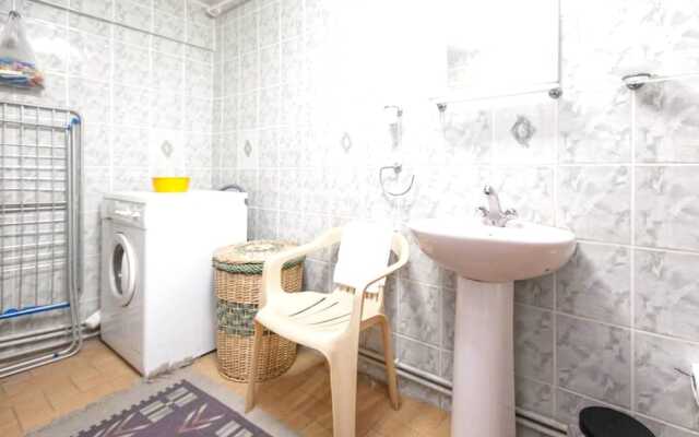 Apartment With 2 Bedrooms in Beyoglu Istanbul