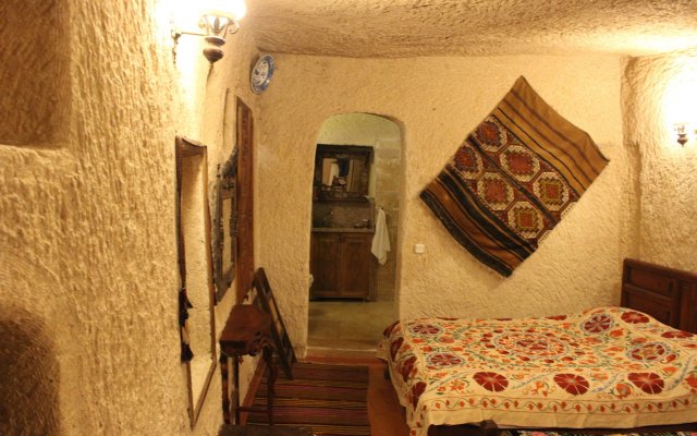 Kismet Cave House