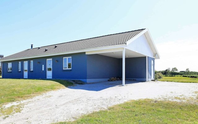 8 Person Holiday Home in Skals